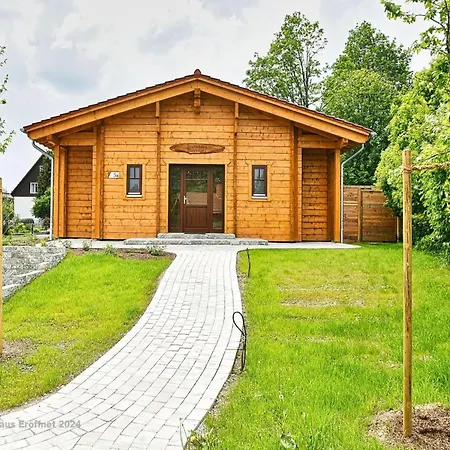 Holiday home Doppelhaushaelfte In